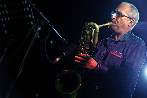 Музыкант Гэри Смульян во время выступления джазового ансамбля Якова Окуня на 17-м международном музыкальном фестивале Koktebel Jazz Party